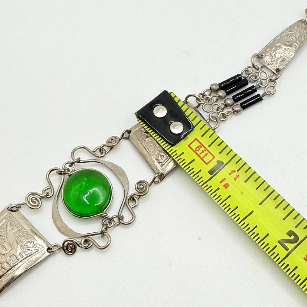 Vintage Silver Tone Bracelet w/ Green Glass Stone Southwest Llama Sun Hut Motifs